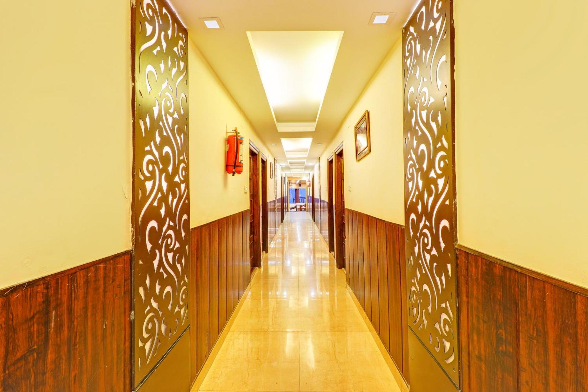 Hotel Super Collection O Pioneer Mussoorie Exteriér fotografie